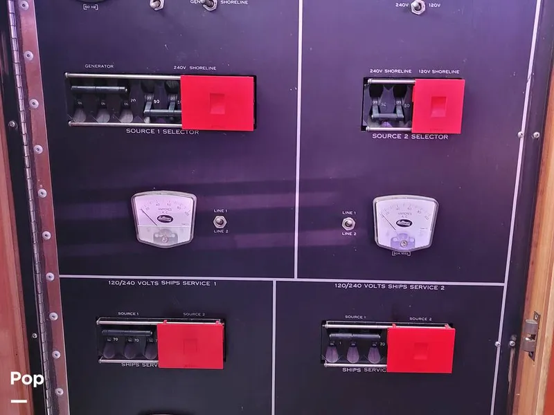 Slide: The Image of Hatteras 50 Convertible 1980 - 16205630