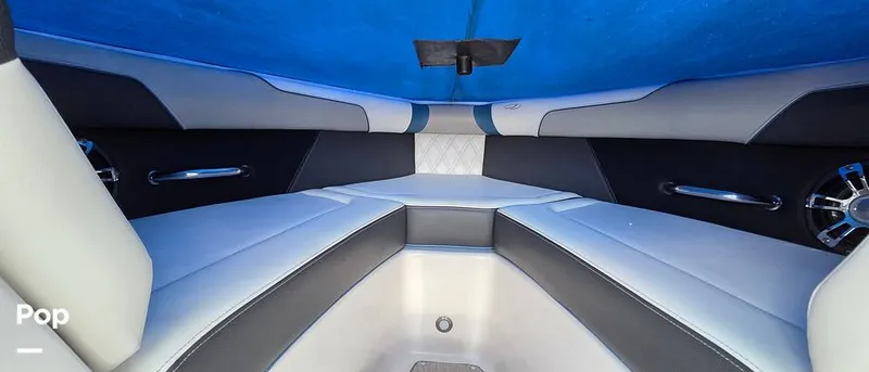 Slide: The Image of Regal 2100 RX 2019 - 15963864