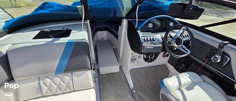 Slide: The Image of Regal 2100 RX 2019 - 15963860