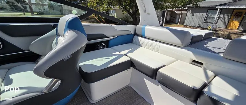 Slide: The Image of Regal 2100 RX 2019 - 15963869