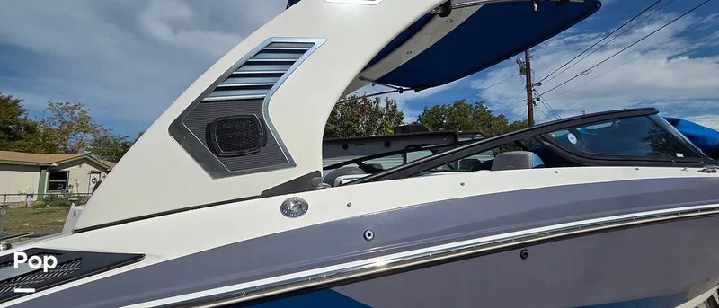 Slide: The Image of Regal 2100 RX 2019 - 15963846