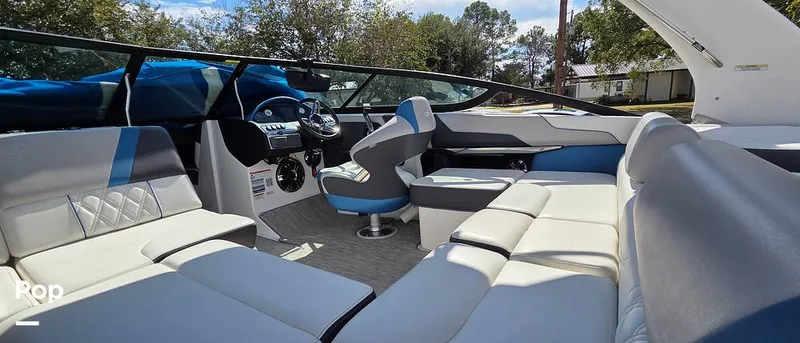 Slide: The Image of Regal 2100 RX 2019 - 15963851