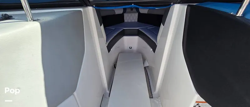 Slide: The Image of Regal 2100 RX 2019 - 15963862