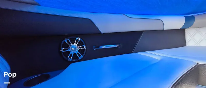 Slide: The Image of Regal 2100 RX 2019 - 15963865