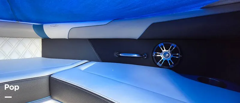 Slide: The Image of Regal 2100 RX 2019 - 15963867