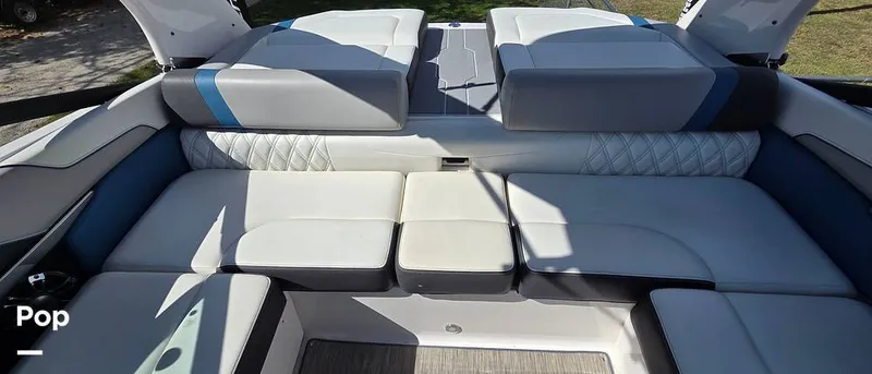 Slide: The Image of Regal 2100 RX 2019 - 15963870