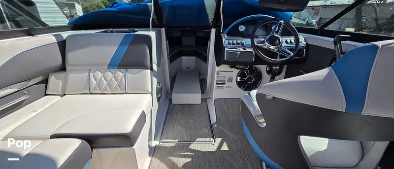 Slide: The Image of Regal 2100 RX 2019 - 15963892