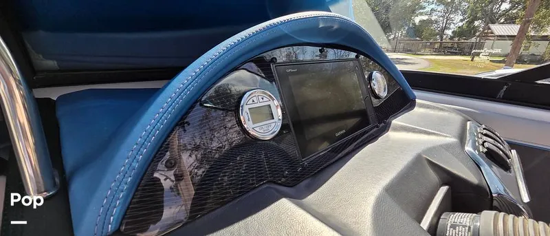 Slide: The Image of Regal 2100 RX 2019 - 15963895