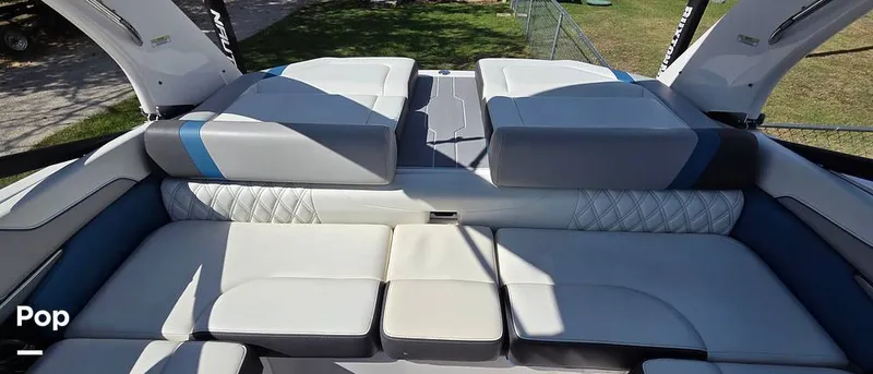 Slide: The Image of Regal 2100 RX 2019 - 15963904