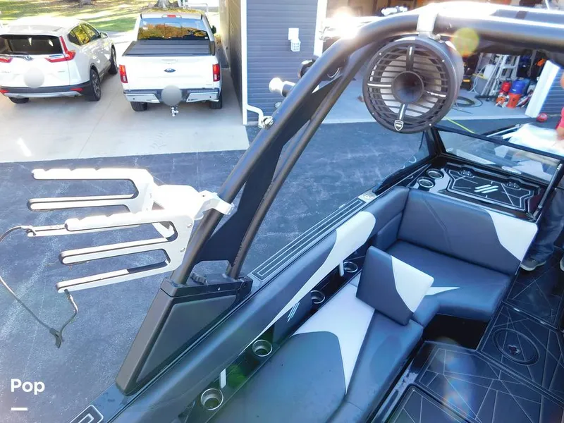 Slide: The Image of ATX 22 Type S 2022 - 15965685