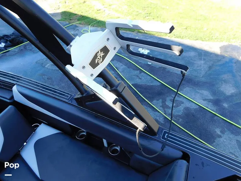 Slide: The Image of Wakeboard Rack - 15965688