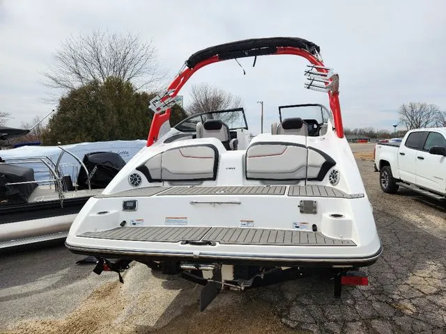 Slide: The Image of Yamaha 212X 2018 - 19