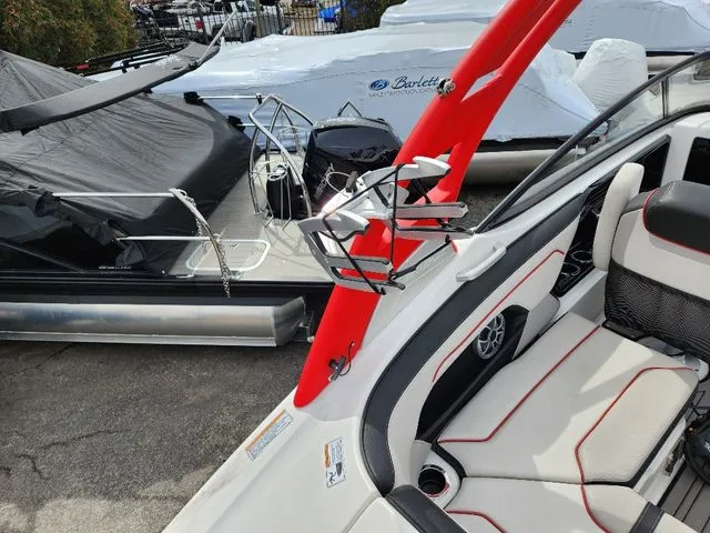 Slide: The Image of Yamaha 212X 2018 - 7