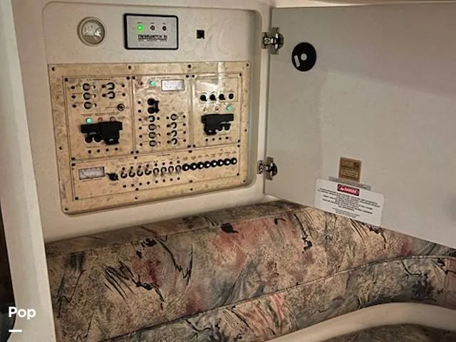 Slide: The Image of Cruisers Yachts 3375 1997 - 15941494