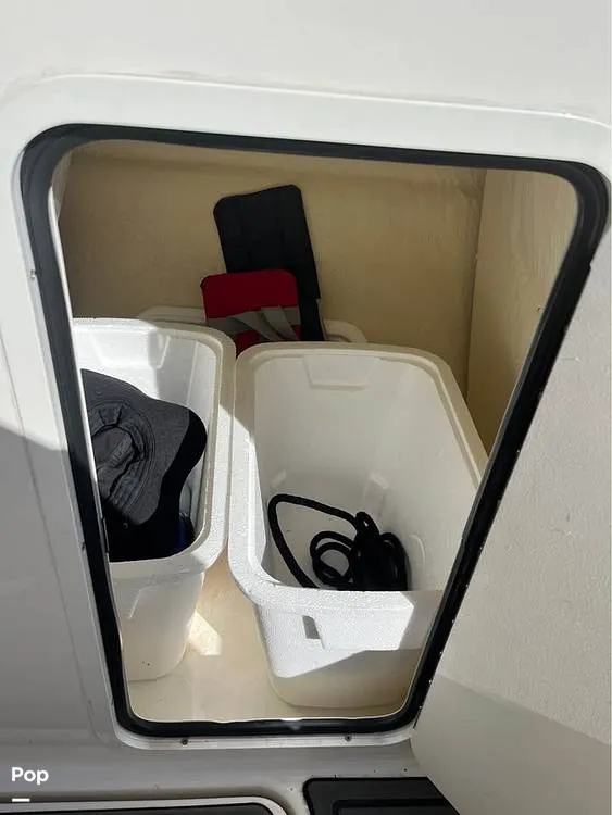 Slide: The Image of Bayliner VR4 2022 - 15957631