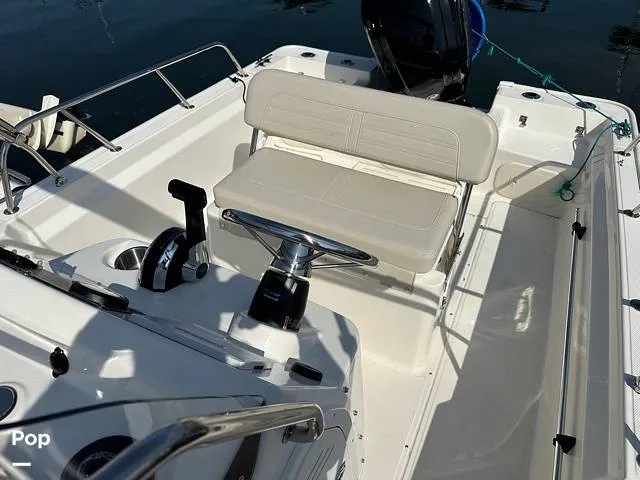 Slide: The Image of Boston Whaler 170 Montauk 2024 - 16075713