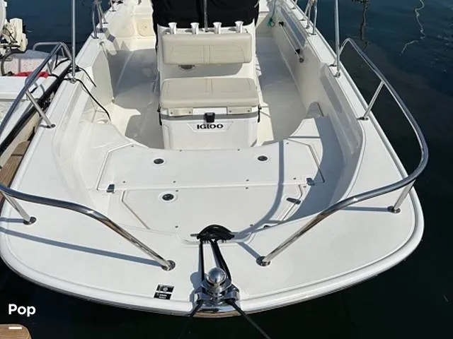 Slide: The Image of Boston Whaler 170 Montauk 2024 - 16075702