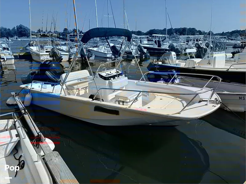 Slide: The Image of Boston Whaler 170 Montauk 2024 - 16075703