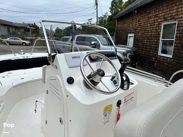 Slide: The Image of Boston Whaler 170 Montauk 2024 - 16075708