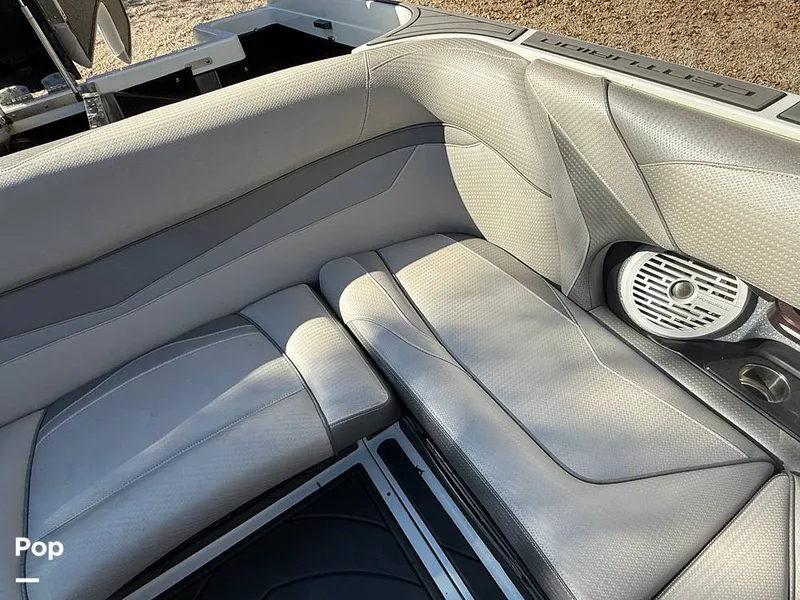 Slide: The Image of Centurion RI 237 2019 - 15991289