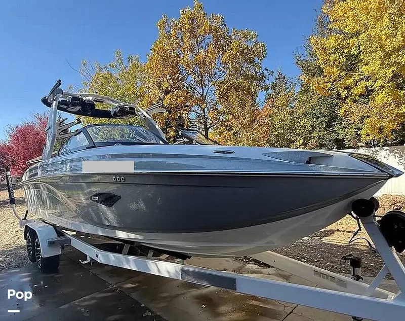 Slide: The Image of Centurion RI 237 2019 - 15993437