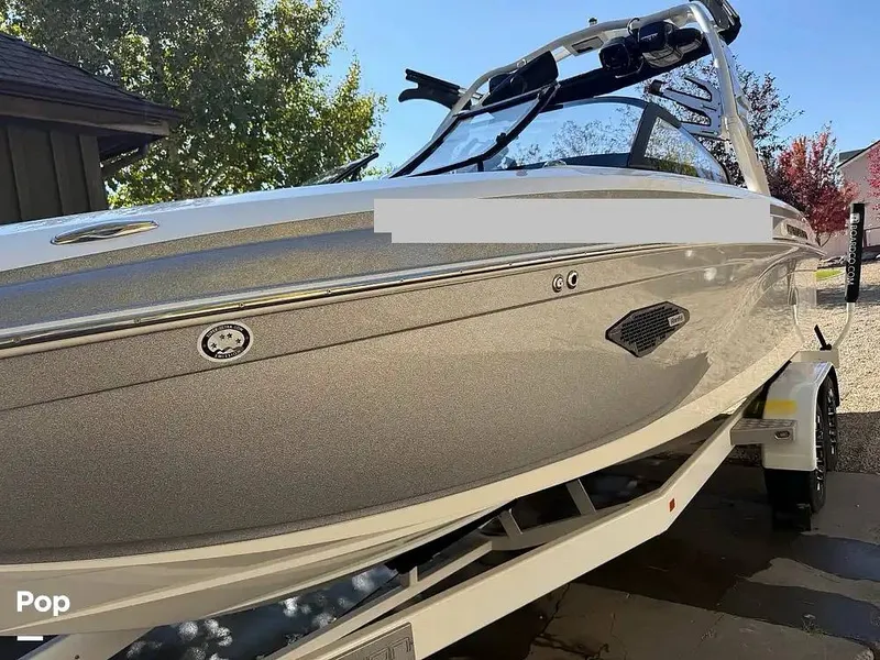 Slide: The Image of Centurion RI 237 2019 - 15993440