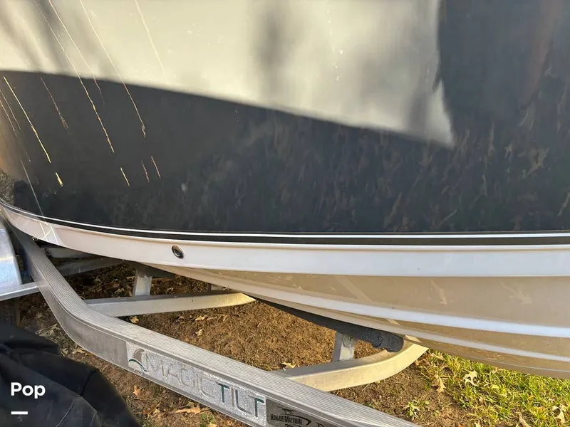 Slide: The Image of NauticStar 2102 Legacy 2018 - 16023501