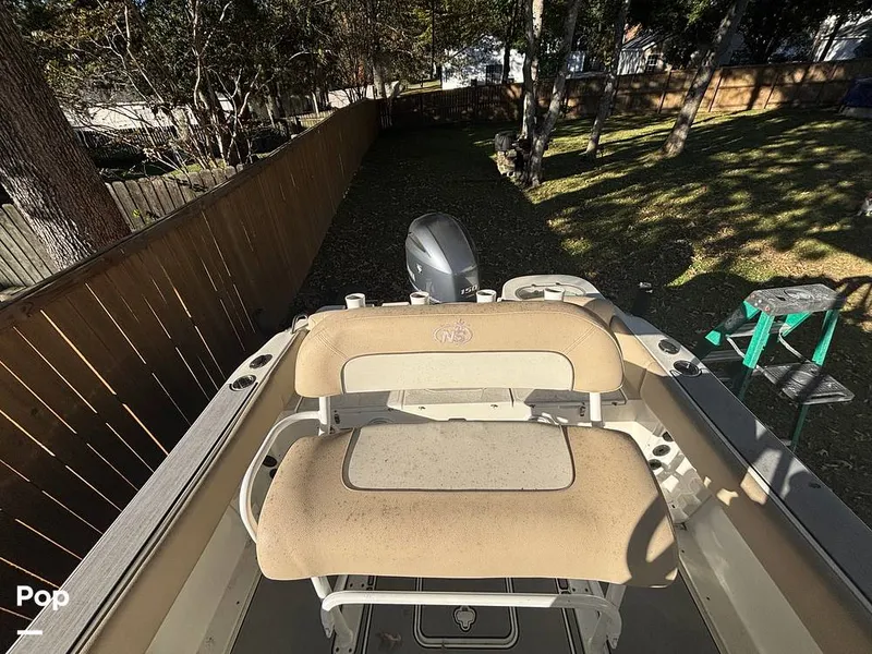 Slide: The Image of NauticStar 2102 Legacy 2018 - 16023519