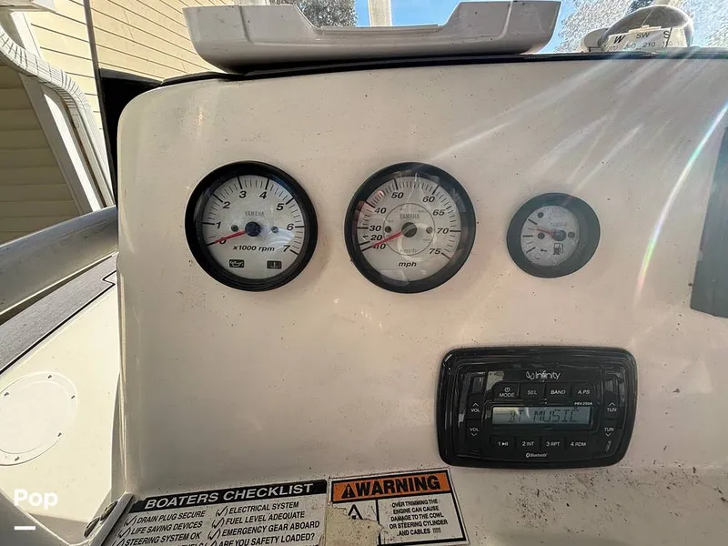 Slide: The Image of NauticStar 2102 Legacy 2018 - 16023531