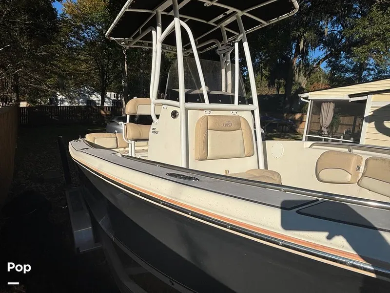 Slide: The Image of NauticStar 2102 Legacy 2018 - 16023559