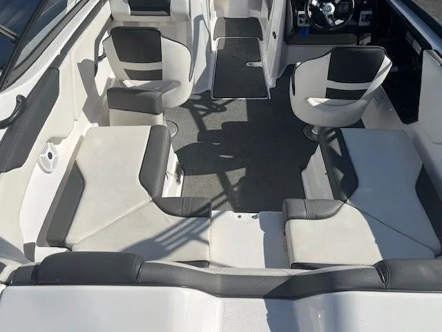 Slide: The Image of Yamaha 210 SX 2020 - 7