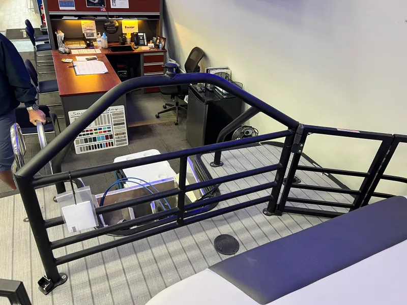 Slide: The Image of Sun Chaser GENEVA 22 SB 2022 - 5