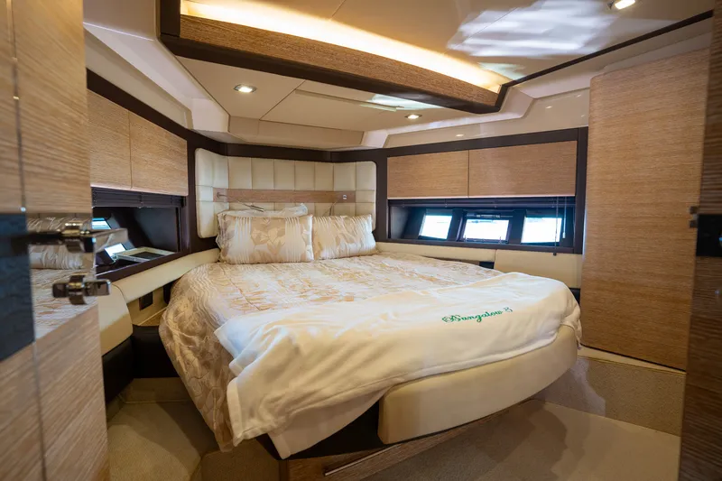 Slide: The Image of Azimut AZ64 FLY 2014 - 10