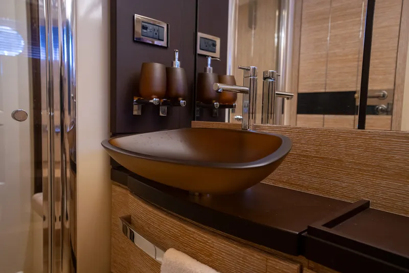 Slide: The Image of Azimut AZ64 FLY 2014 - 18