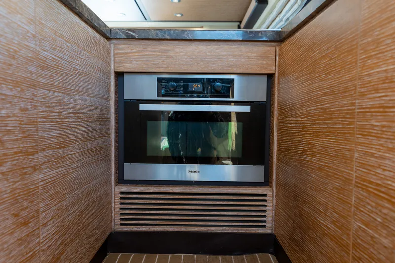 Slide: The Image of Azimut AZ64 FLY 2014 - 25