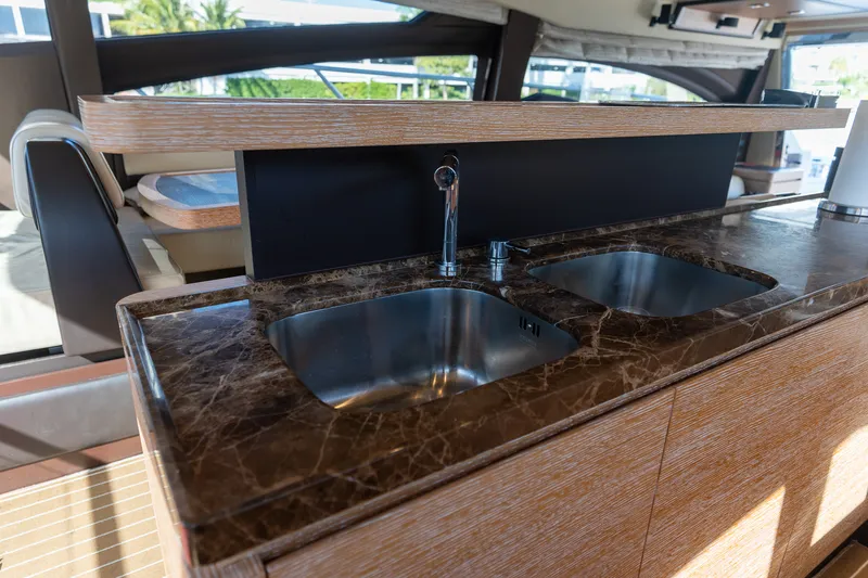 Slide: The Image of Azimut AZ64 FLY 2014 - 29