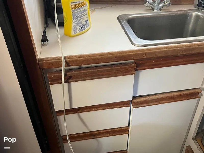 Slide: The Image of Carver Yachts Convertible 3227 1989 - 16228456