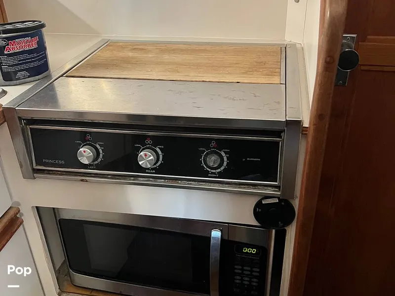 Slide: The Image of Carver Yachts Convertible 3227 1989 - 16228457