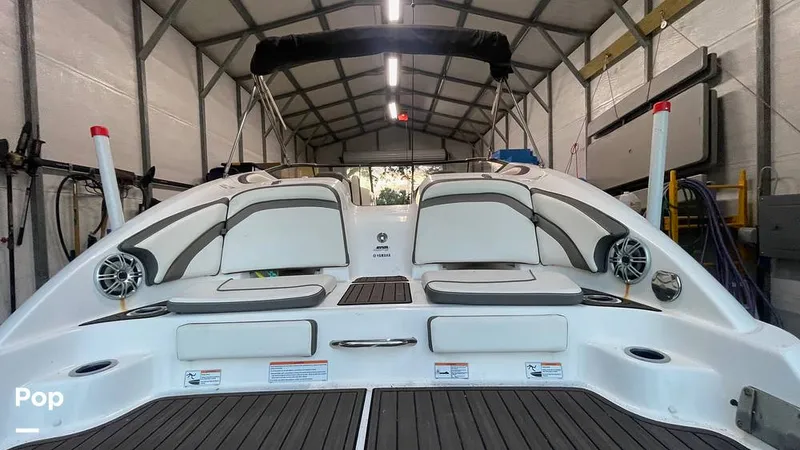 Slide: The Image of Transom Seating - 16077478