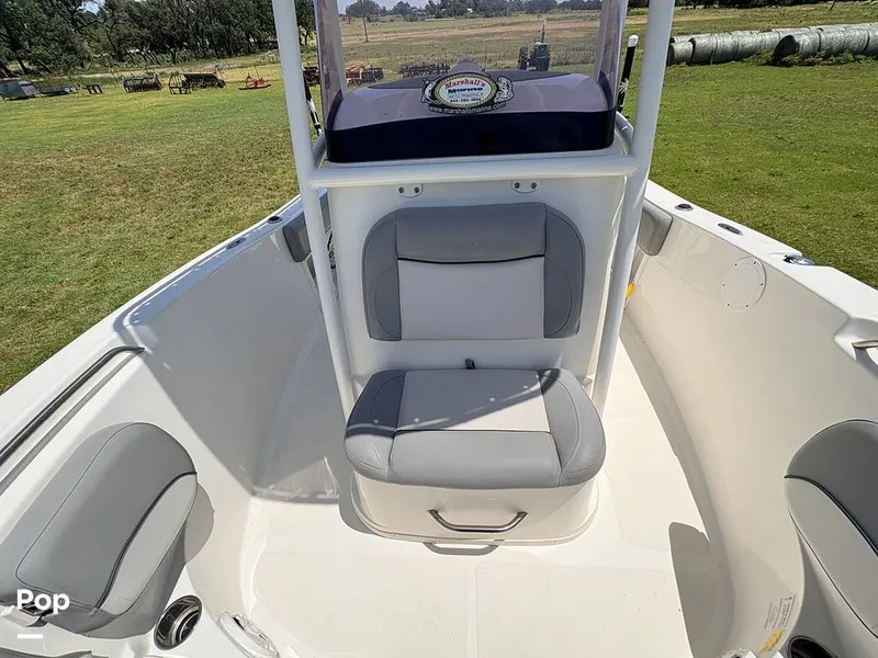 Slide: The Image of NauticStar 2102L 2021 - 16634504