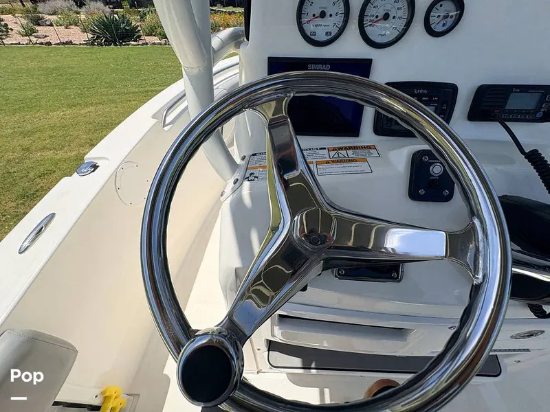 Slide: The Image of NauticStar 2102L 2021 - 16634526