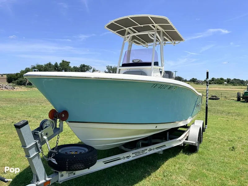 Slide: The Image of NauticStar 2102L 2021 - 16634602