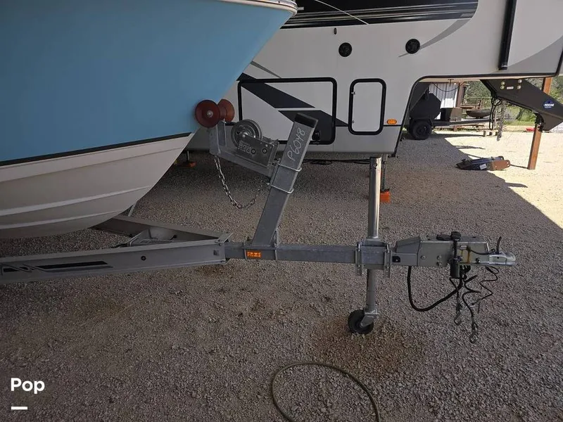 Slide: The Image of NauticStar 2102L 2021 - 15982897