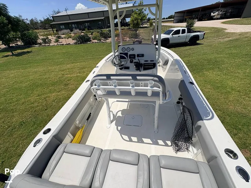 Slide: The Image of NauticStar 2102L 2021 - 16634496