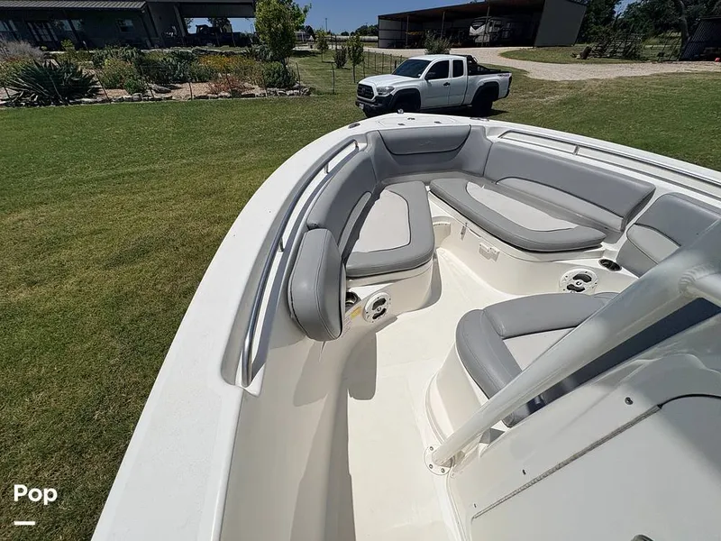 Slide: The Image of NauticStar 2102L 2021 - 16634523