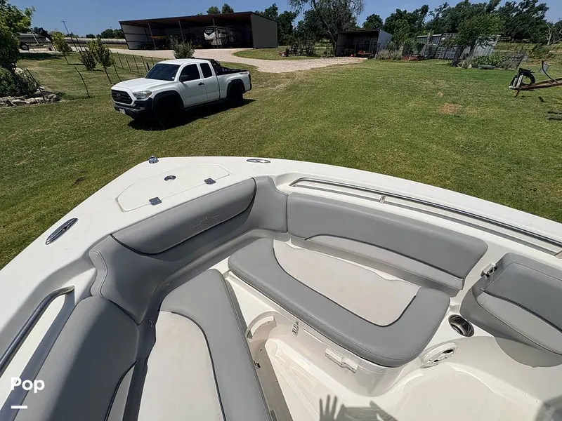 Slide: The Image of NauticStar 2102L 2021 - 16634510