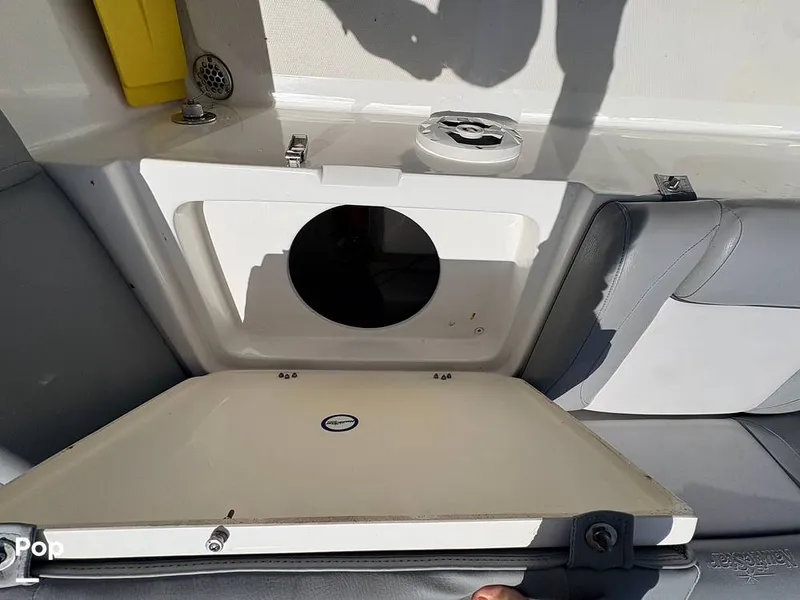 Slide: The Image of NauticStar 2102L 2021 - 16634555
