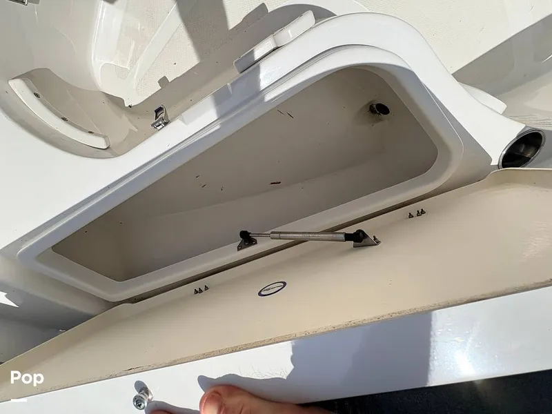 Slide: The Image of NauticStar 2102L 2021 - 16634516