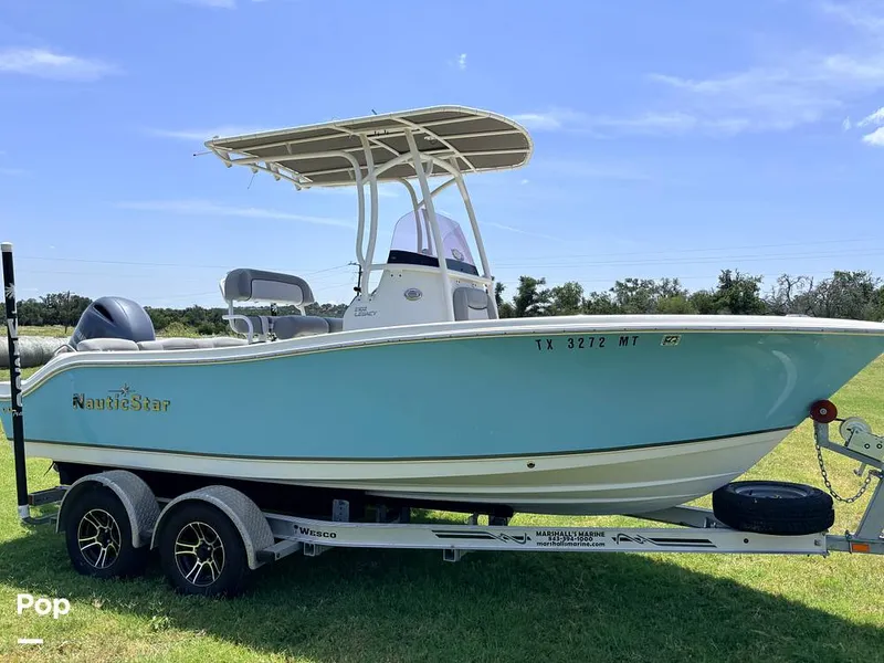 Slide: The Image of NauticStar 2102L 2021 - 16634590