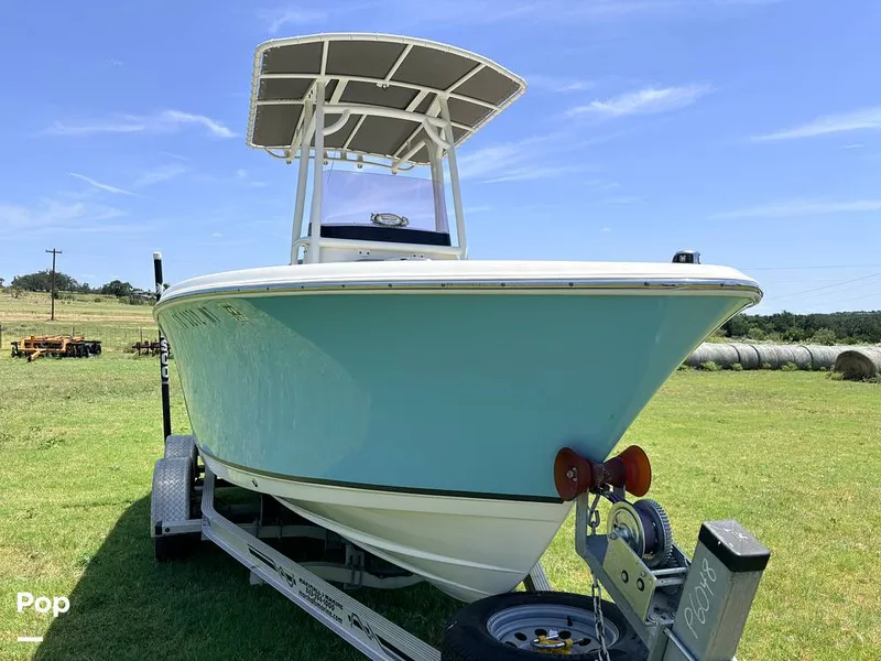 Slide: The Image of NauticStar 2102L 2021 - 16634600